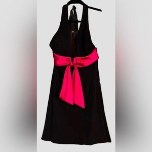 BLONDIE NITES Black/Fuchsia Pink Halter Style Formal Dress, Size 3, NWT.